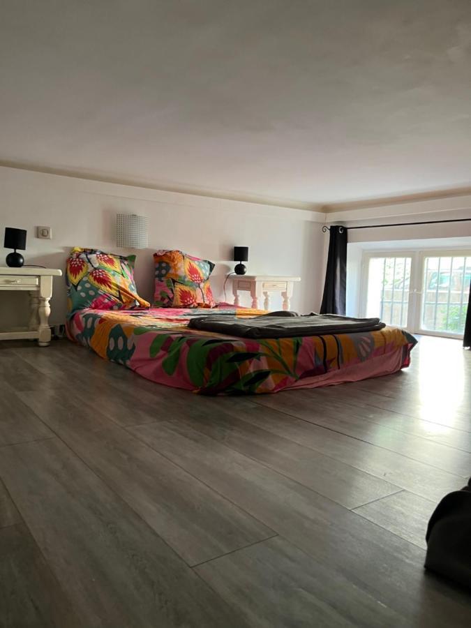 Michel 13002 Apartment *